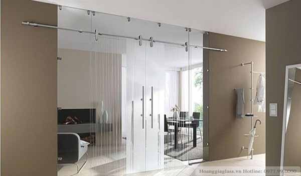 Mẫu cửa kính cường lực lùa