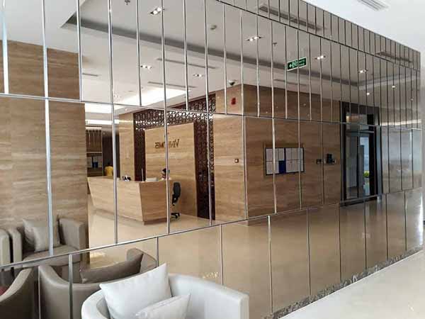 Kính ốp tường Hải Phòng ứng dụng đa dạng