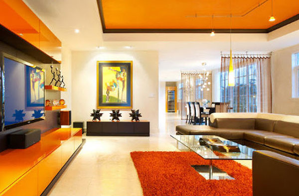 Chọn kính màu trang trí cho phòng khách