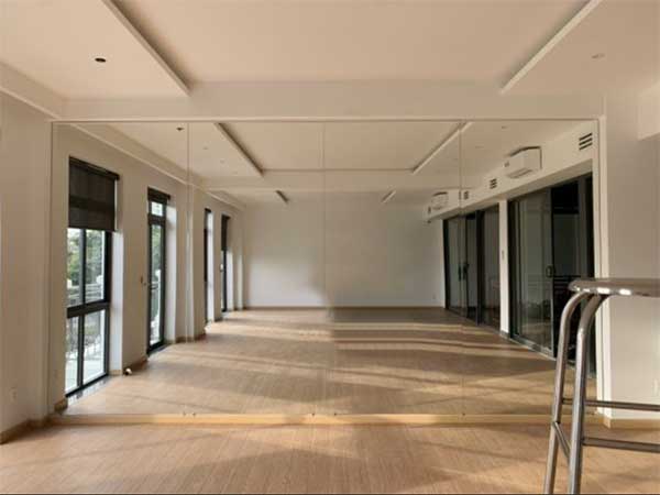 cách chọn gương phòng tập 